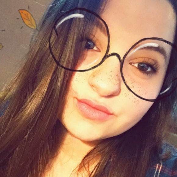 mackenzie_foxx